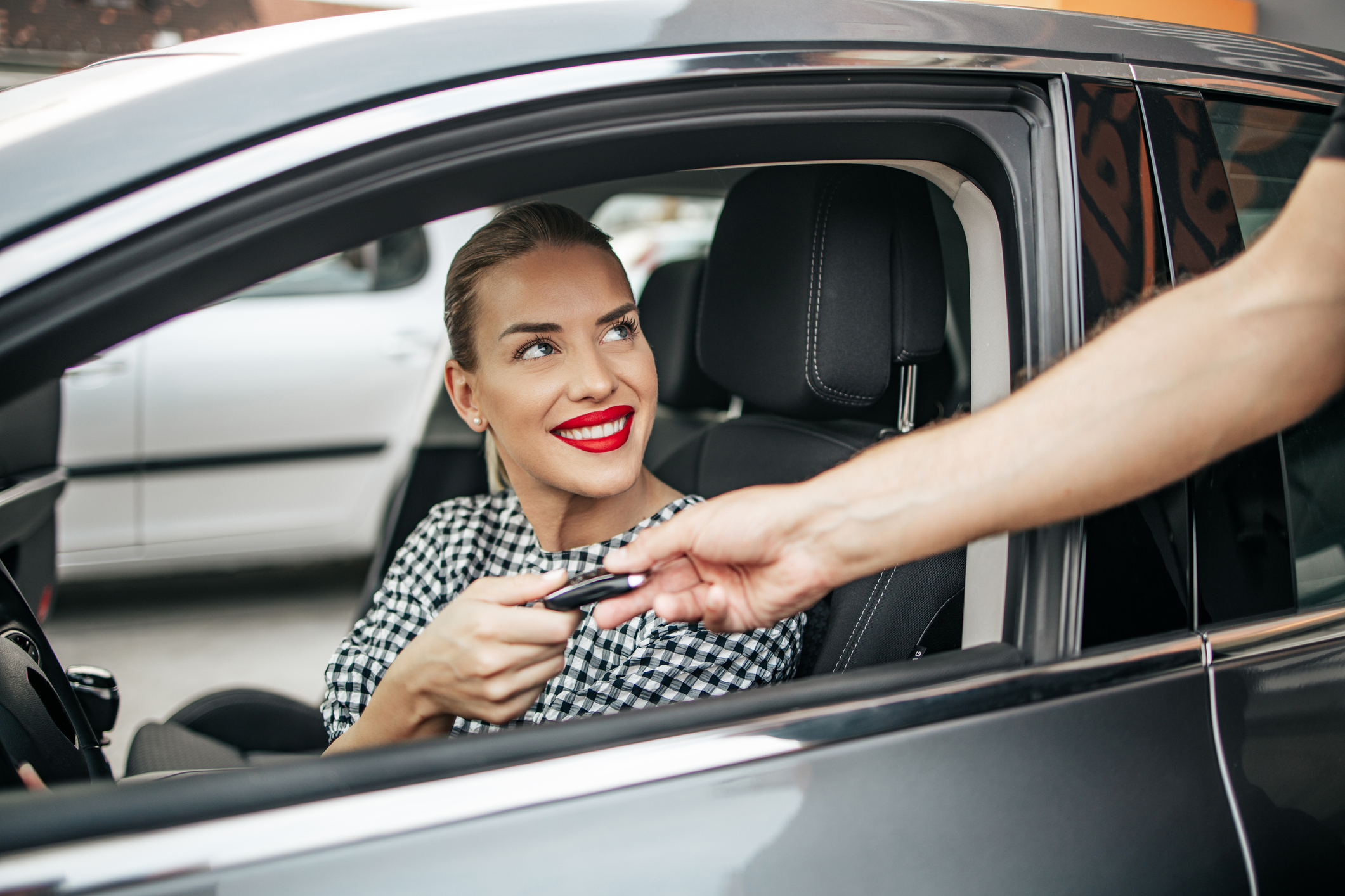 ¿Es mejor comprar un coche de segunda mano de un solo propietario?