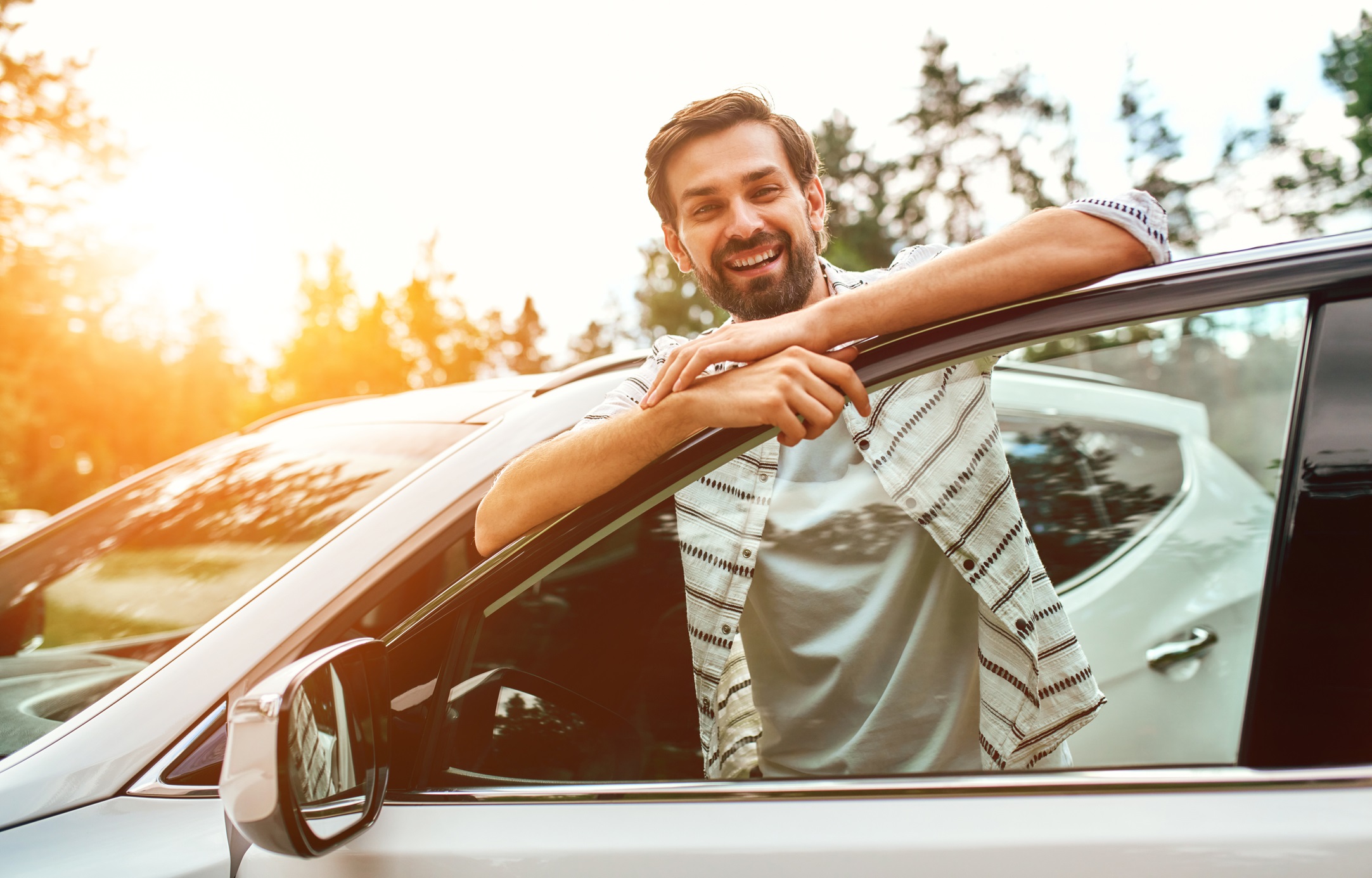 ¿Qué es mejor: comprar un coche de segunda mano o uno seminuevo?