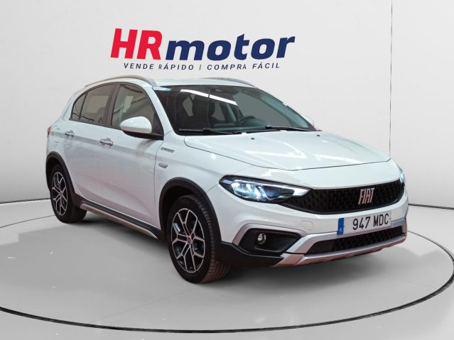 Fiat Tipo 1.5 GSE Mild-Hybrid Cross