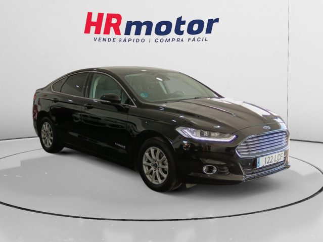 Ford Mondeo 2.0 Hybrid Titanium