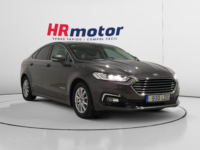 Ford Mondeo 2.0 Hybrid Titanium