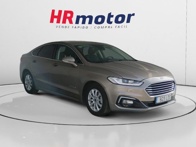 Ford Mondeo 2.0 Hybrid Titanium