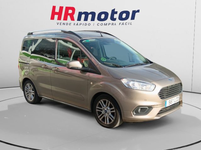 Ford Tourneo Courier 1.0 EcoBoost Titanium