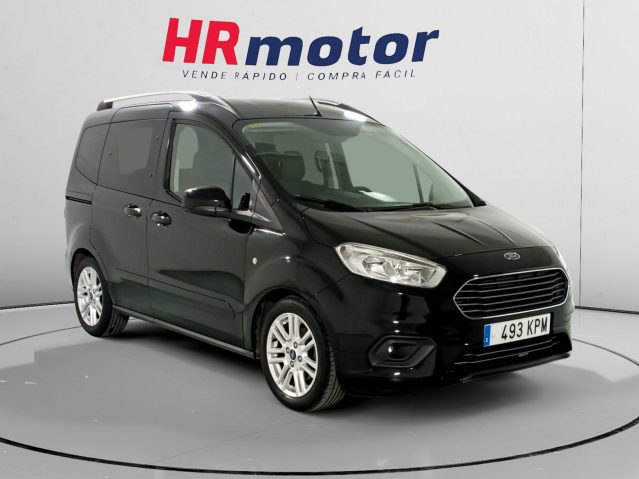 Ford Tourneo Courier 1.0 EcoBoost Titanium