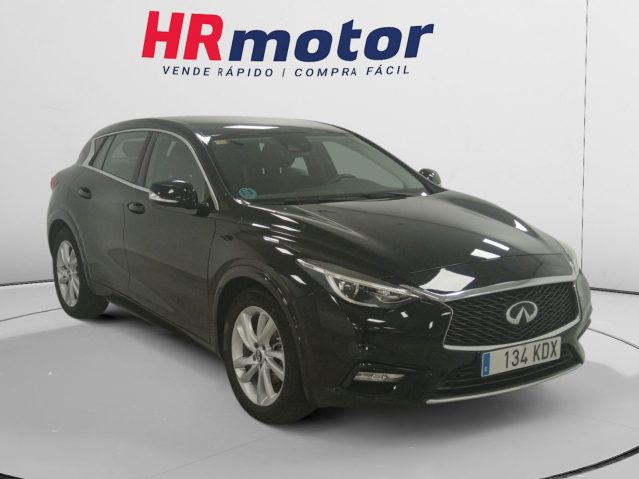 Infiniti Q30 1.5D