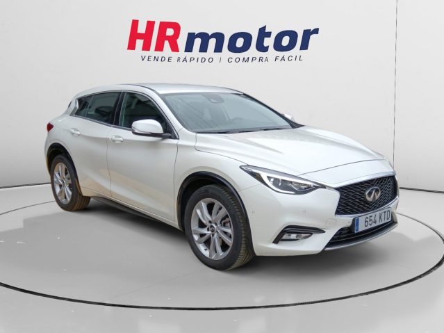 Infiniti Q30 1.6 16V Premium