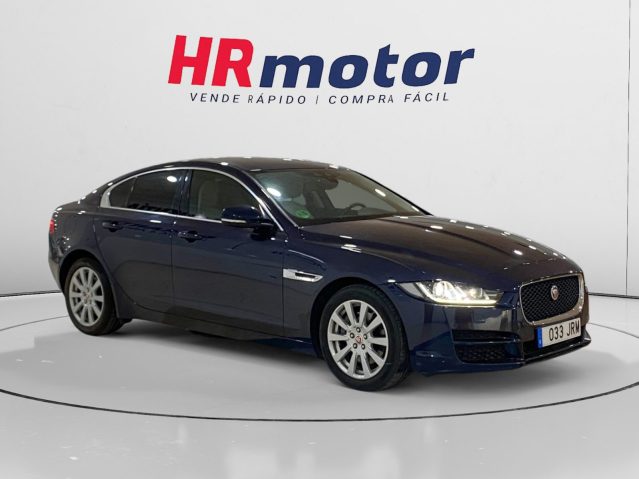 Jaguar XE 20d Pure