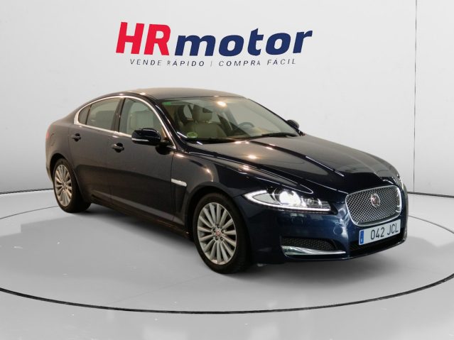 Jaguar XF 2.2 D Luxury