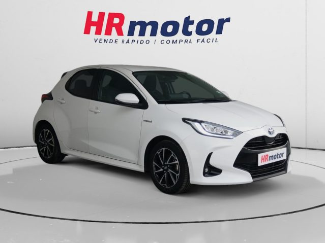 TOYOTA Yaris 1.5 120H Style