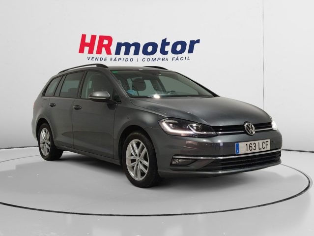 Volkswagen Golf 1.0 TSI BMT Advance