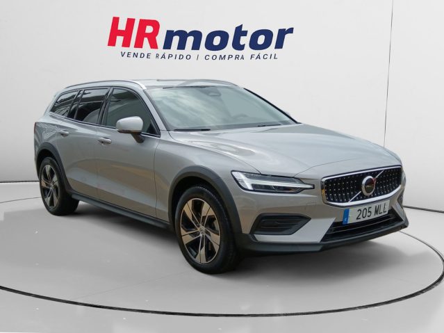 Volvo V 60 Cross Country B4 AWD Core Mild-Hybrid