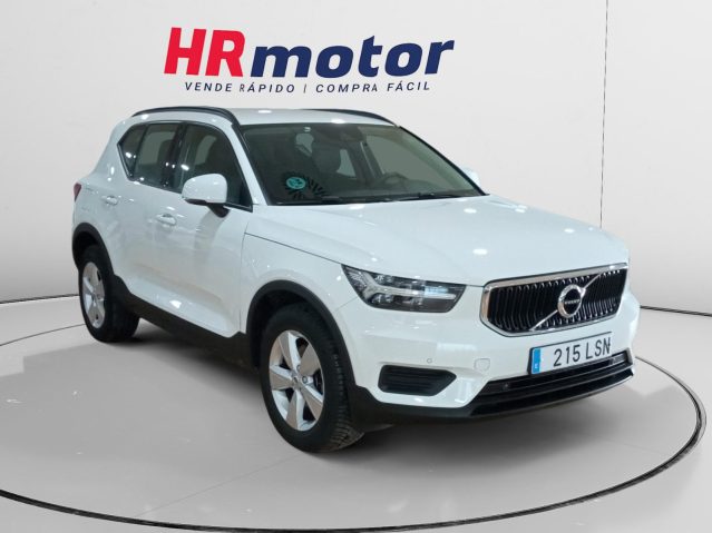 Volvo XC 40 T2 2WD Momentum Core