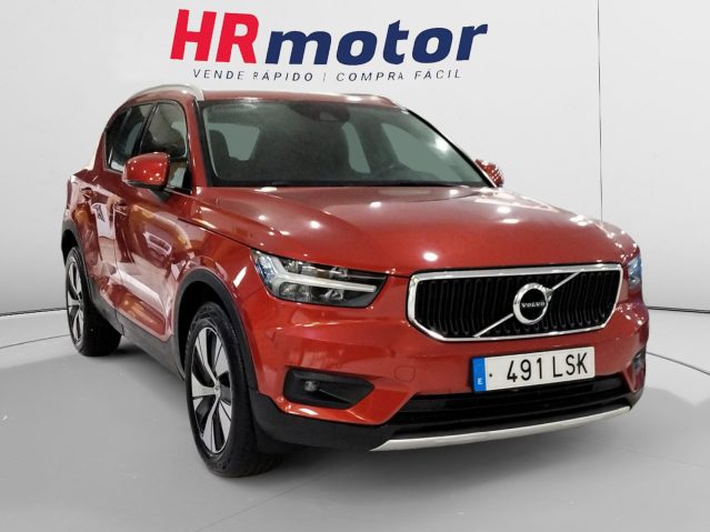 Volvo XC 40 T3 2WD Momentum Pro